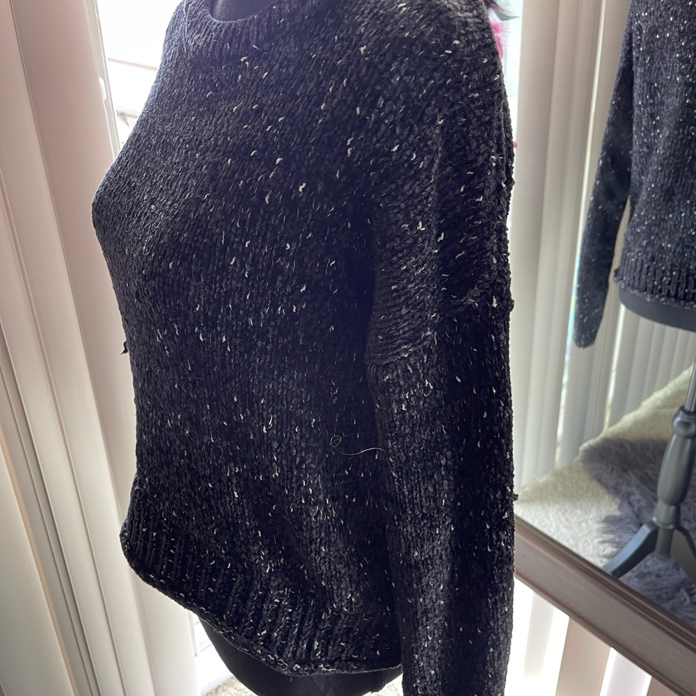 Mudd black sweater with white and grey fleckes